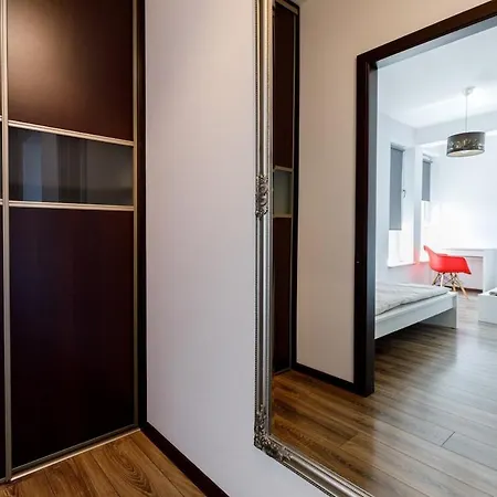 Apartment Urban Chic - Great Location - 2 Bedrooms& Legnicka Wroclaw